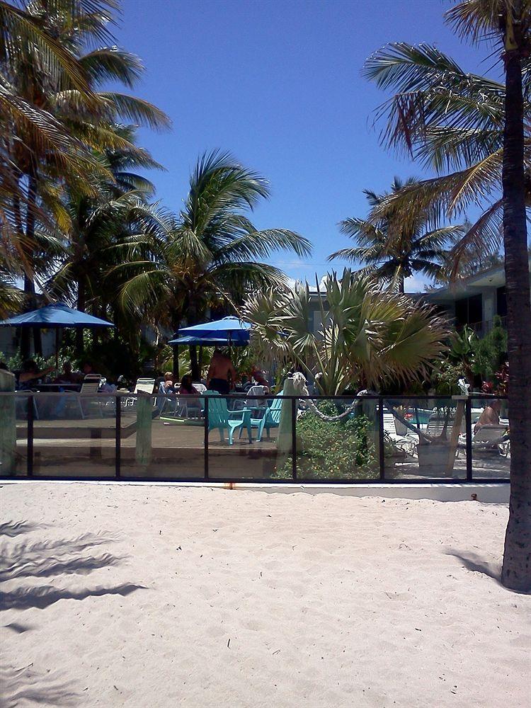 Captains Quarters Lauderdale-by-the-Sea Exterior photo